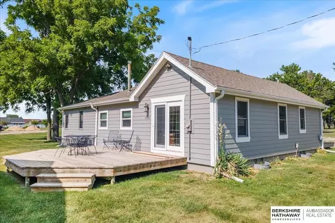 5321 Navajo St, Council Bluffs, IA 51501