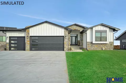7431 Maxine Dr, Lincoln, NE 68516