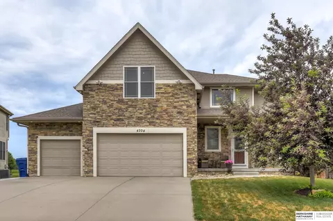 4304 Victoria Ave, Bellevue, NE 68123