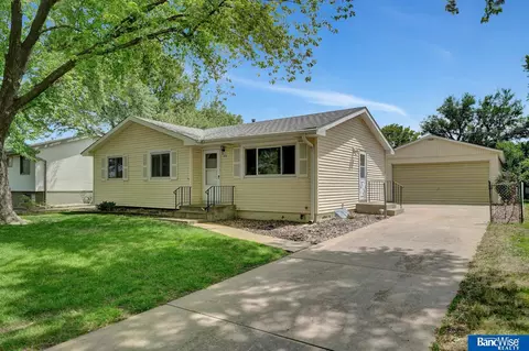 1416 SW 15th St, Lincoln, NE 68522