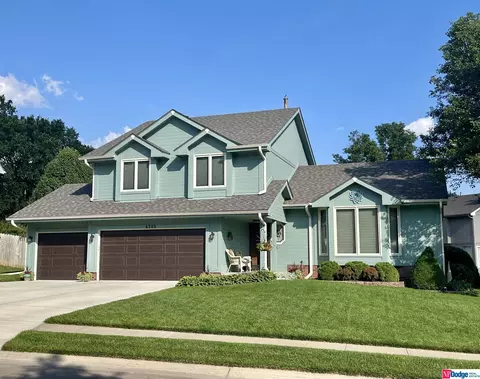 6303 N 105 St, Omaha, NE 68134