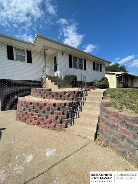 9812 Ellison Ave, Omaha, NE 68134