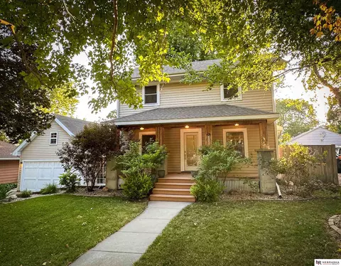 2237 S 47th St, Lincoln, NE 68506
