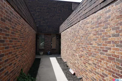 5831 Otoe St, Lincoln, NE 68506