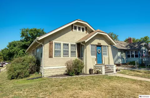 7004 N 24th St, Omaha, NE 68136