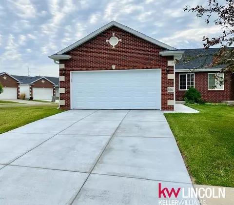3051 San Agustin Dr, Lincoln, NE 68516