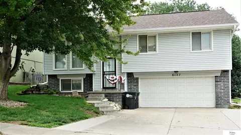6107 N 79 St, Omaha, NE 68134