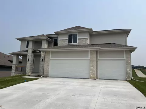 7284 N 172nd St, Bennington, NE 68007