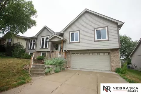 11919 N 158th St, Bennington, NE 68007