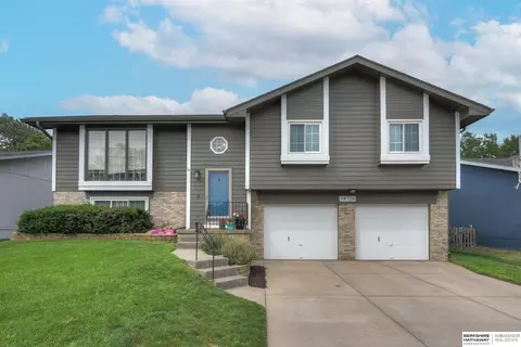 14724 Spaulding St, Omaha, NE 68116