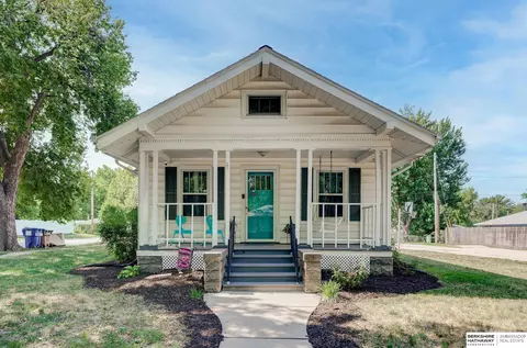 5343 Francis St, Lincoln, NE 68504
