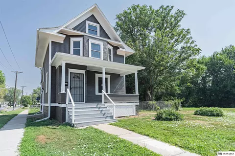 2820 Bristol St, Omaha, NE 68111