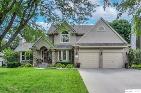 4017 N 159th St, Omaha, NE 68116