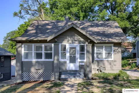 4716 Fontenelle Blvd, Omaha, NE 68111