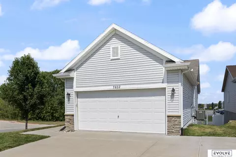 7803 S 22nd Ave, Bellevue, NE 68147