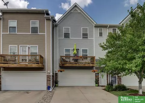18186 Polk Plz, Omaha, NE 68130