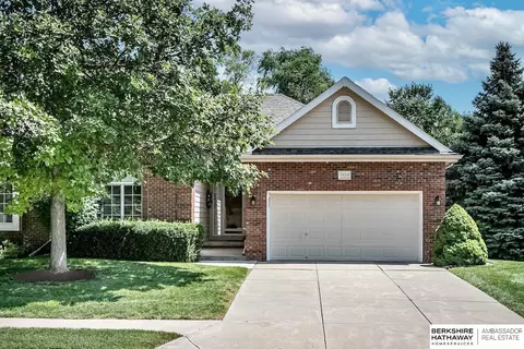 2133 S 179 St, Omaha, NE 68130