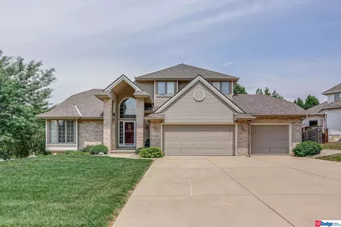 13034 Binney St, Omaha, NE 68164