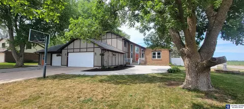 1625 Harre Ln, York, NE 68467