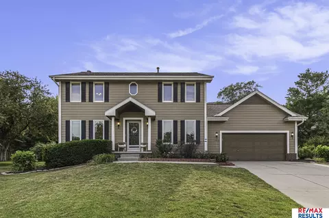 17816 Adams Cir, Omaha, NE 68135