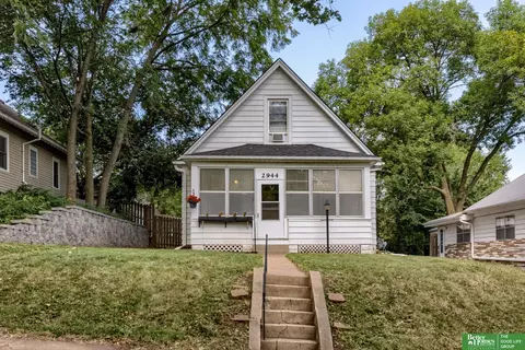 2944 N 55th St, Omaha, NE 68104