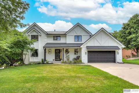 1404 N 131 Ave Cir, Omaha, NE 68154