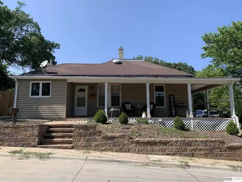 706 6th Ave, Plattsmouth, NE 68048