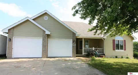 1809 Rock Bluff Rd, Plattsmouth, NE 68048