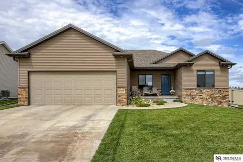 1277 Stephen Cir, Wahoo, NE 68066