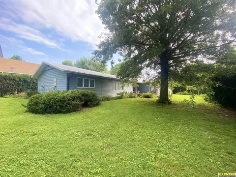 301 Eldon St, Talmage, NE 68448