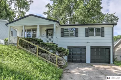 6433 Ogden St, Omaha, NE 68104