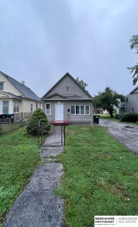 2530 Blondo St, Omaha, NE 68111