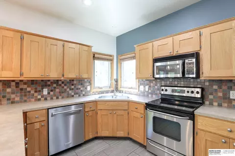 17313 Sharp St, Omaha, NE 68135 photo 12