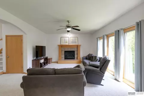 17313 Sharp St, Omaha, NE 68135 photo 10