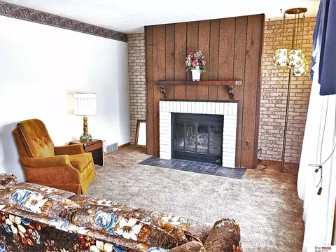 1711 Garfield St, Beatrice, NE 68310 photo 4
