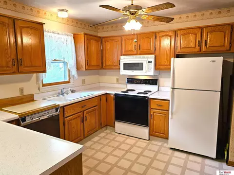1711 Garfield St, Beatrice, NE 68310 photo 7