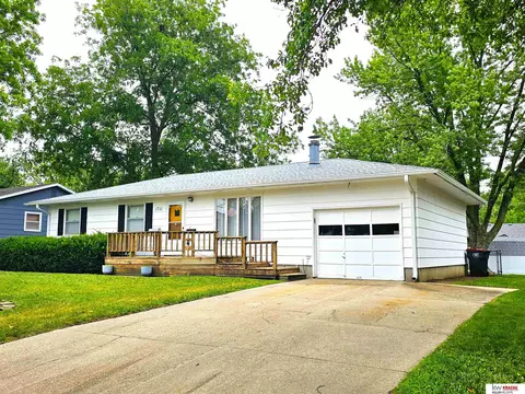 1711 Garfield St, Beatrice, NE 68310
