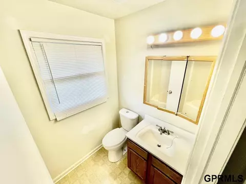 3473 Fowler Cir, Omaha, NE 68111 photo 16