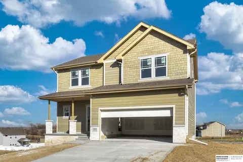 18056 Soldier St, Omaha, NE 68136