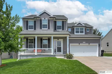 9016 N 159th St, Bennington, NE 68007