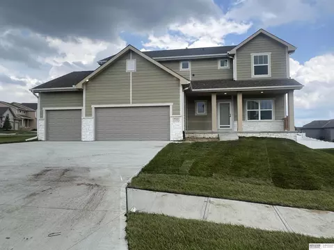 7703 S 197 St, Gretna, NE 68028