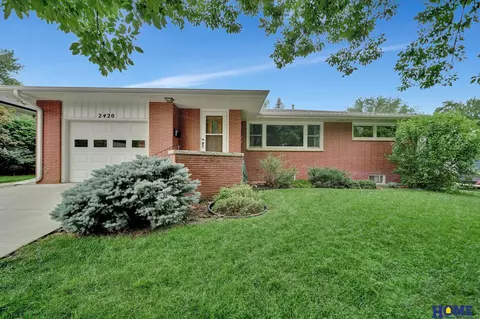 2420 Marilynn Ave, Lincoln, NE 68502