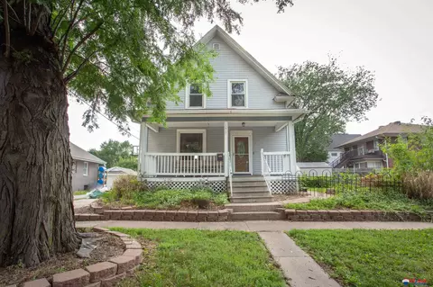 1617 S 13th St, Lincoln, NE 68502