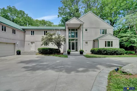 1867 S 33rd Pl, Lincoln, NE 68506