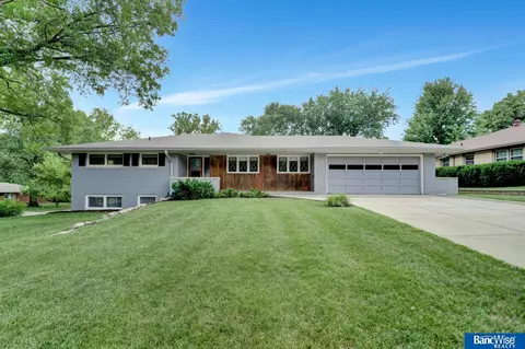 5951 Garfield St, Lincoln, NE 68506