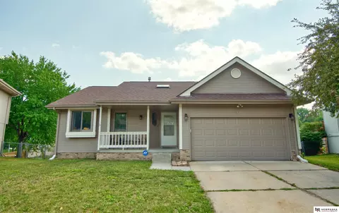 12667 Grand Ave, Omaha, NE 68164
