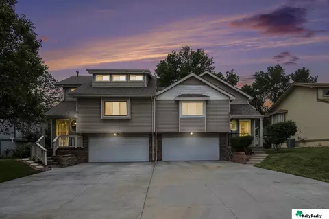 6728 S 152 St, Omaha, NE 68137