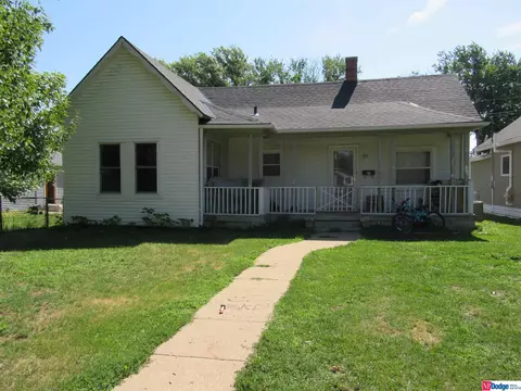 3917 S 36th St, Omaha, NE 68107