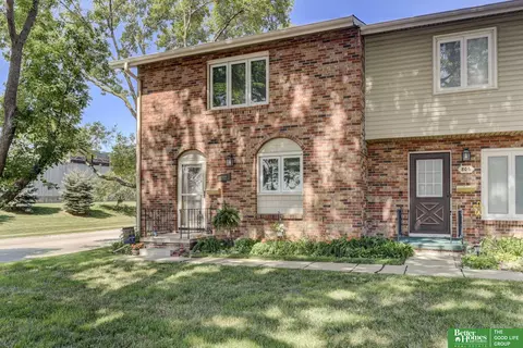 802 N 121 St, Omaha, NE 68154