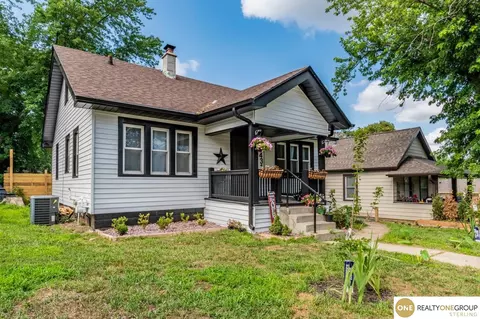 4316 Maple St, Omaha, NE 68111